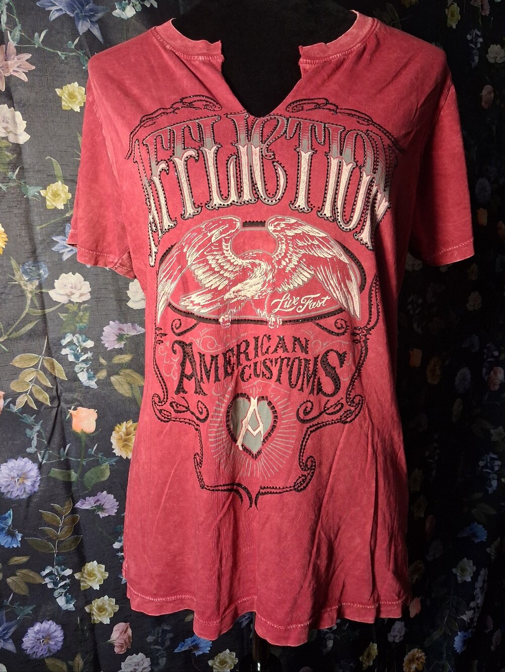 Affliction Legacy Red Graphic V-Neck Shirt - American Customs Style